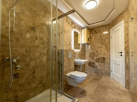 Prodaja, trosoban stan, 160m², Pržno, Budva - image 13