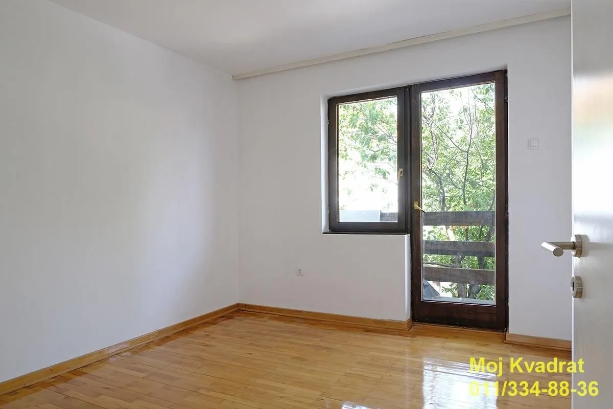 Rent, office space, 160m², Zemun Kalvarija, Zemun Sve Podlokacije