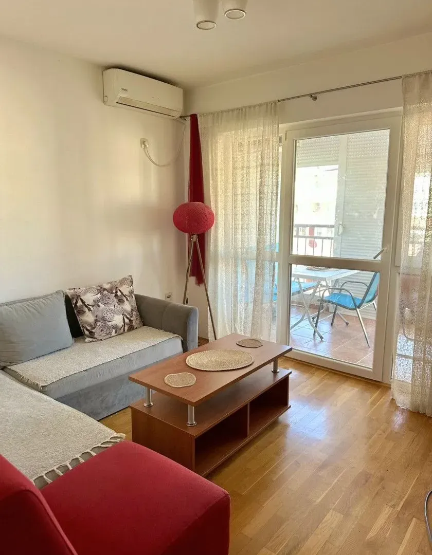 Prodaja, dvosoban stan, 47m², Bar, Crna Gora