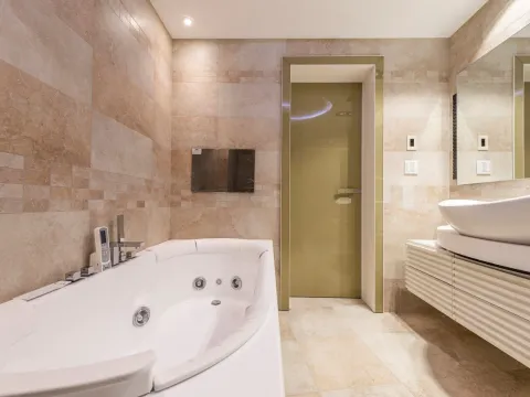 Prodaja, jednosoban stan, 115m², Centar, Budva - image 14