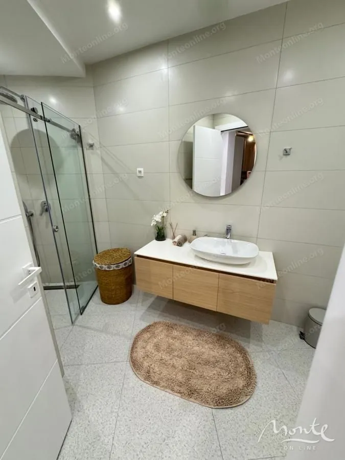 Sale, one bedroom apartment, 54m², Bečići, Budva