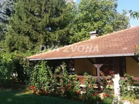 Prodaja, kuća, 158m², Sremska Kamenica, Petrovaradin