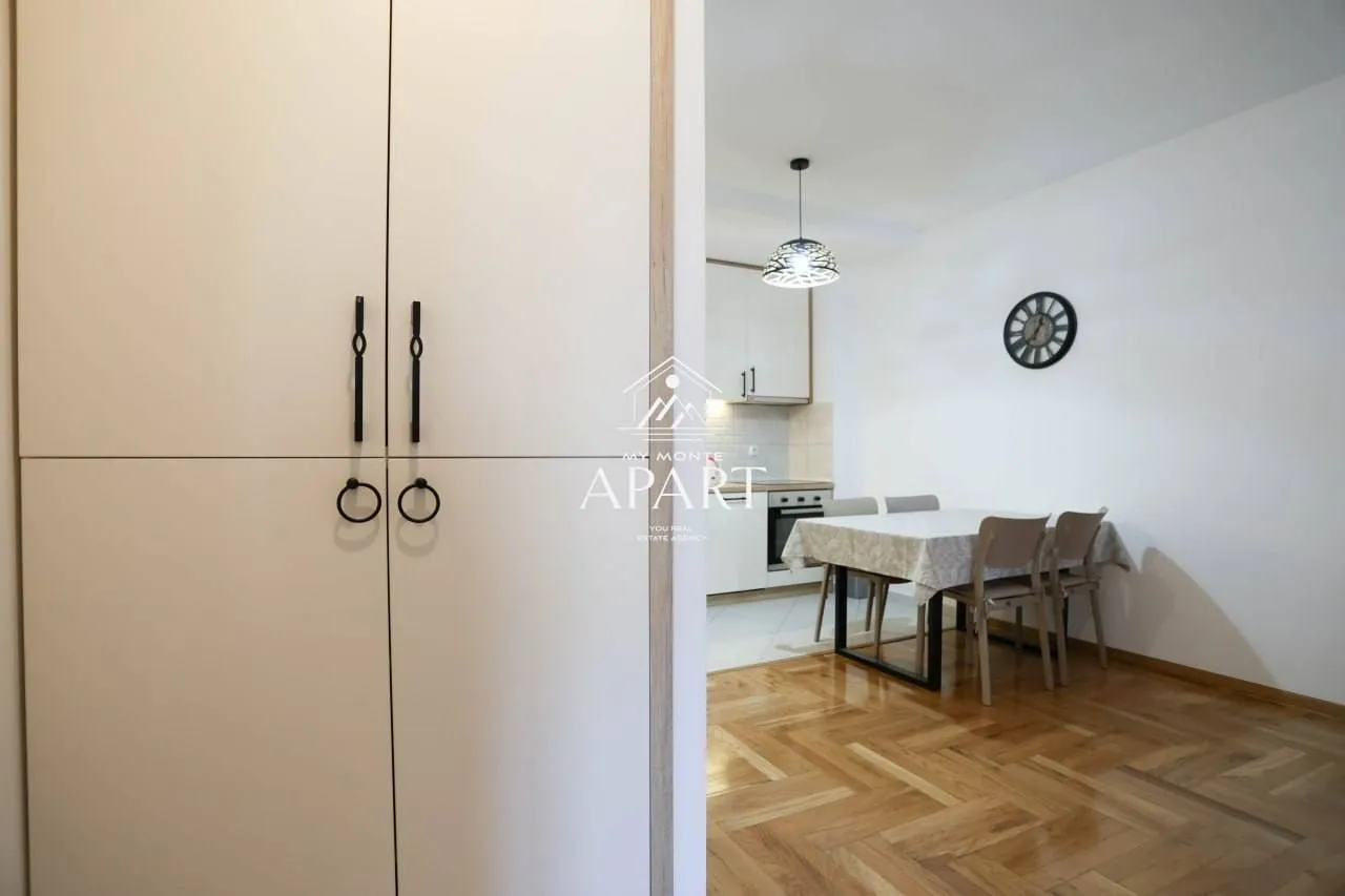 Rent, one bedroom apartment, 47m², Bečići, Budva