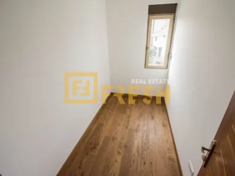 Rent, office space, 56m², City Kvart, Podgorica - image 13