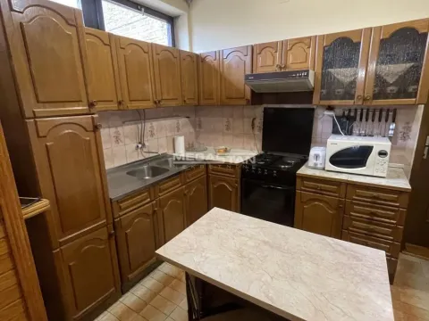 Prodaja, kuća, 363m², Centar, Zrenjanin - image 11