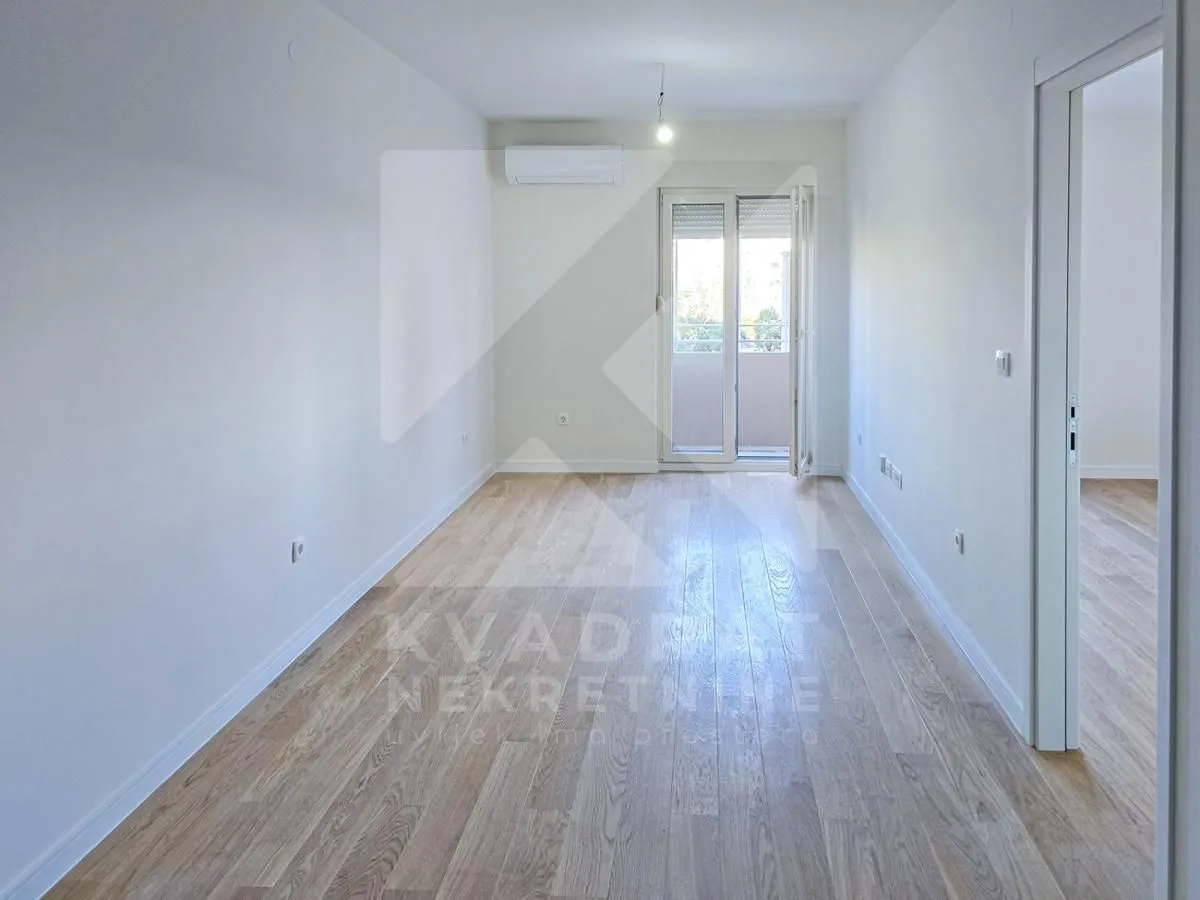 Rent, office space, 40m², Central Point, Podgorica