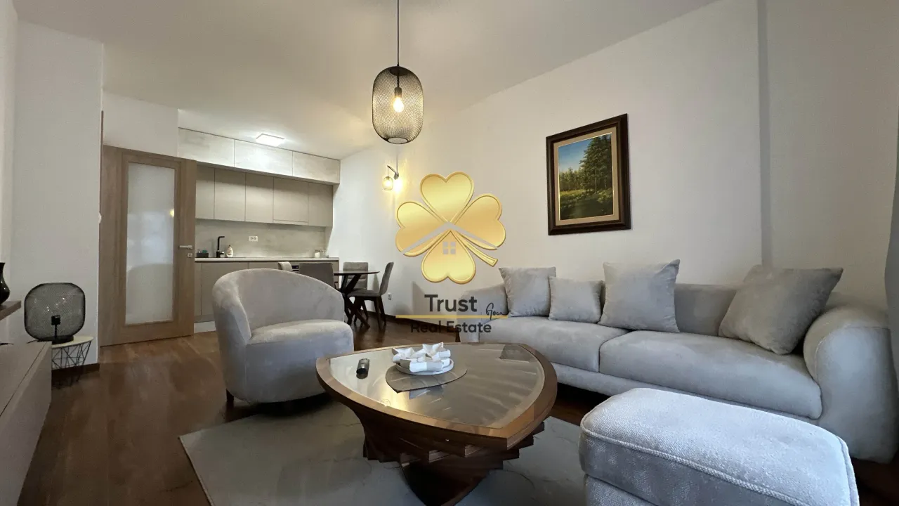 Izdavanje, jednosoban stan, 52m², Master Kvart, Podgorica