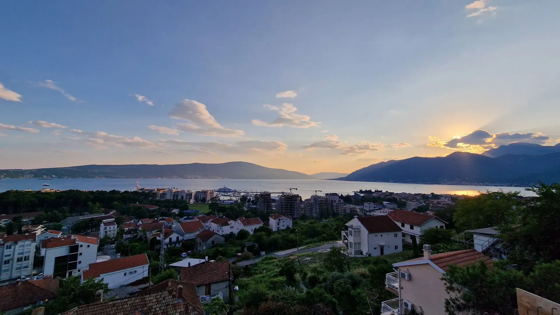 Sale, house, 312m², Tivat, Crna Gora