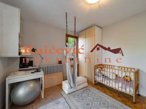 Prodaja, trosoban stan, 75m², Senjak, Beograd - image 9