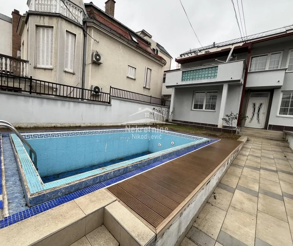Rent, house, 220m², Savski Venac, Beograd