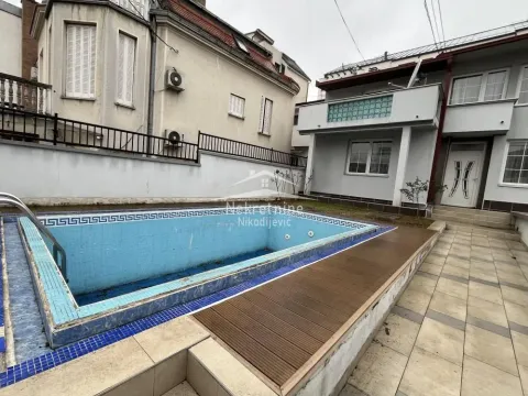 Izdavanje, kuća, 220m², Savski Venac, Beograd - image 5