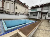 Izdavanje, kuća, 220m², Savski Venac, Beograd - image 5