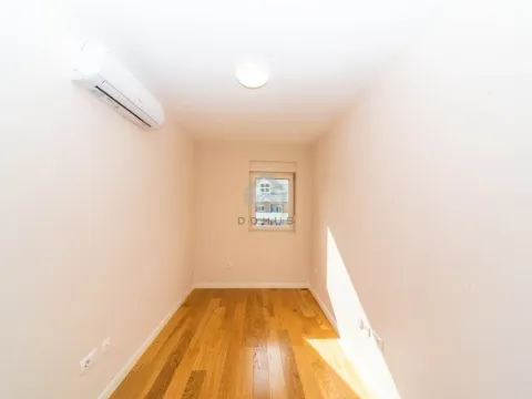 Rent, office space, 95m², Central Point, Podgorica - image 7