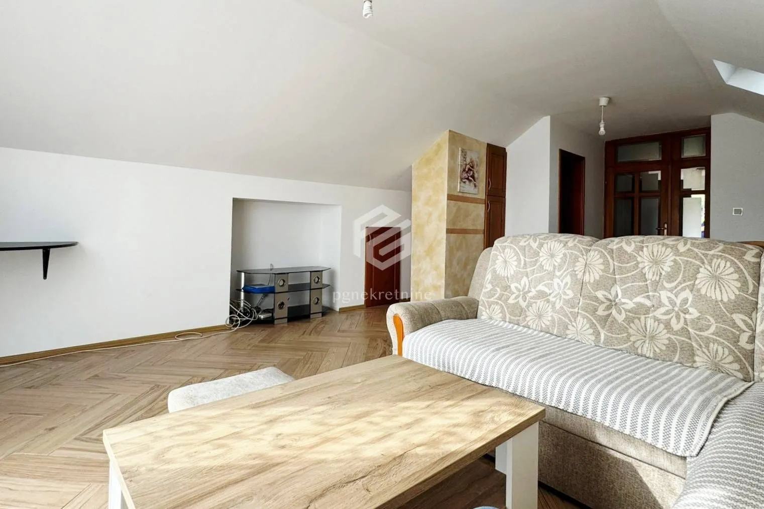 Rent, two bedroom apartment, 70m², Dalmatinska ulica, Podgorica