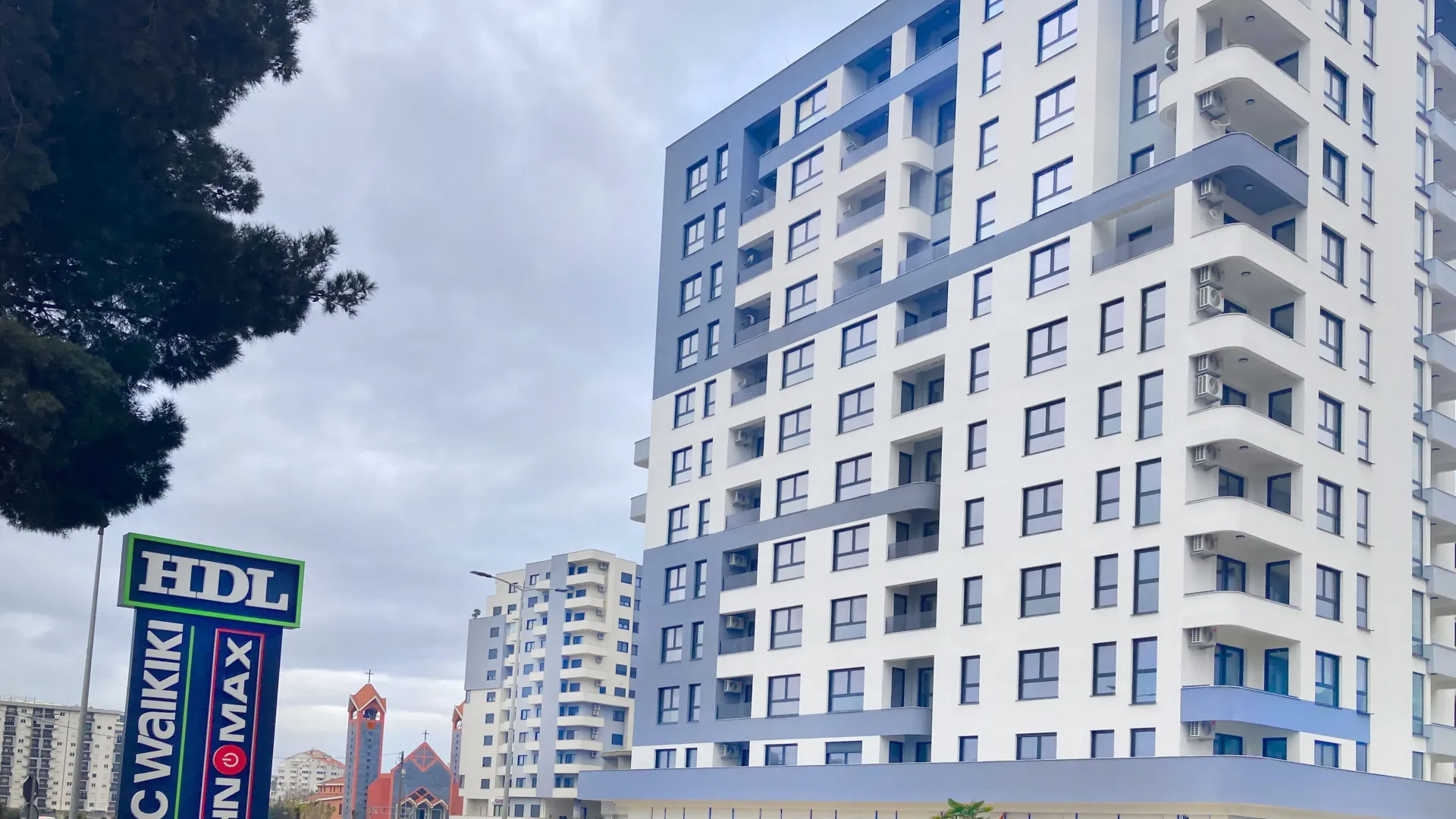 Sale, two bedroom apartment, 74m², Centar, Bar