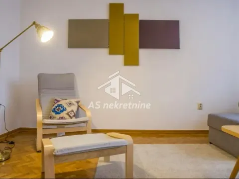 Rent, three bedroom apartment, 97m², Stari Grad, Beograd - image 5