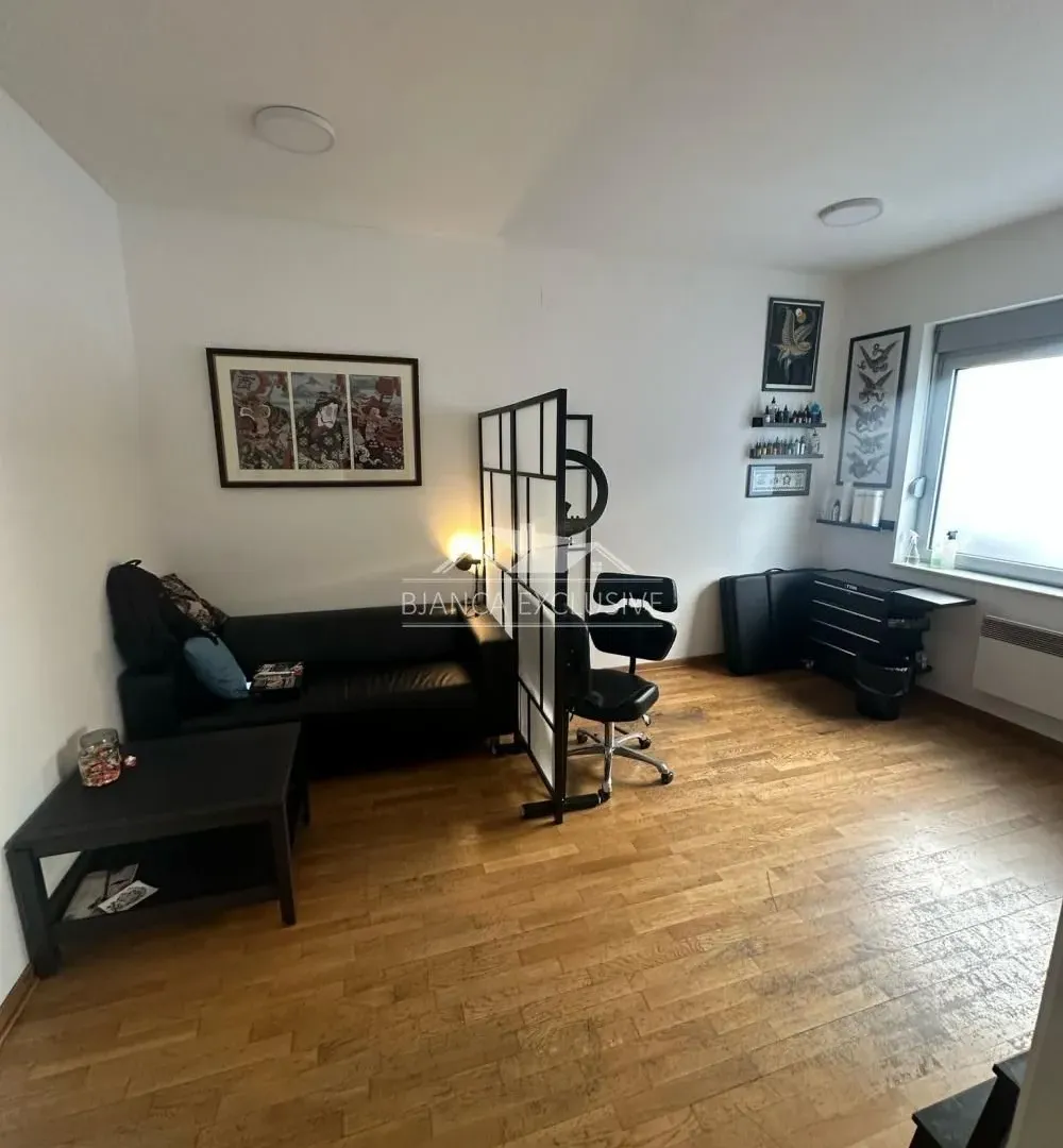 Prodaja, dvosoban stan, 49m², Bajlonijeva Pijaca, Beograd