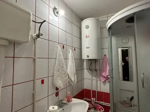 Izdavanje, dvosoban stan, 68m², Palilula, Niš - image 7