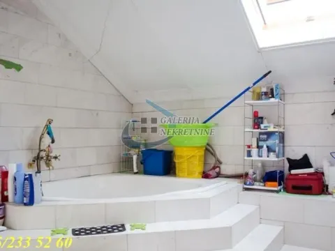 Sale, four bedroom apartment, 142m², Zemun Centar, Zemun Sve Podlokacije - image 18