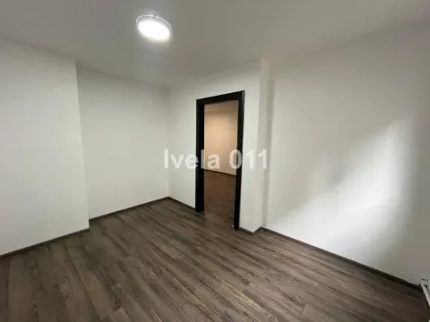 Rent, office space, 146m², Đeram Pijaca, Beograd - image 11