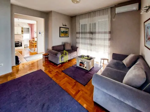 Izdavanje, kuća, 120m², Tološi, Podgorica - image 5