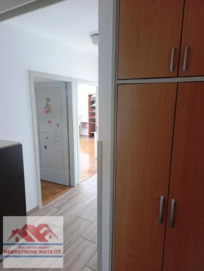 Rent, three bedroom apartment, 65m², Centar, Kragujevac