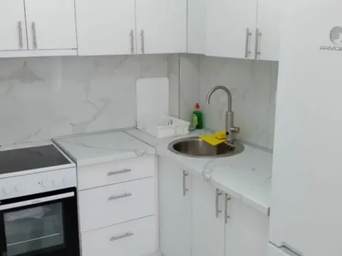 Izdavanje, jednosoban stan, 30m², Kod Big Fashion-a, Podgorica - image 3