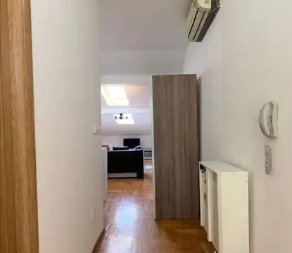 Rent, one bedroom apartment, 39m², Denkova Basta, Zvezdara Sve Podlokacije - image 5