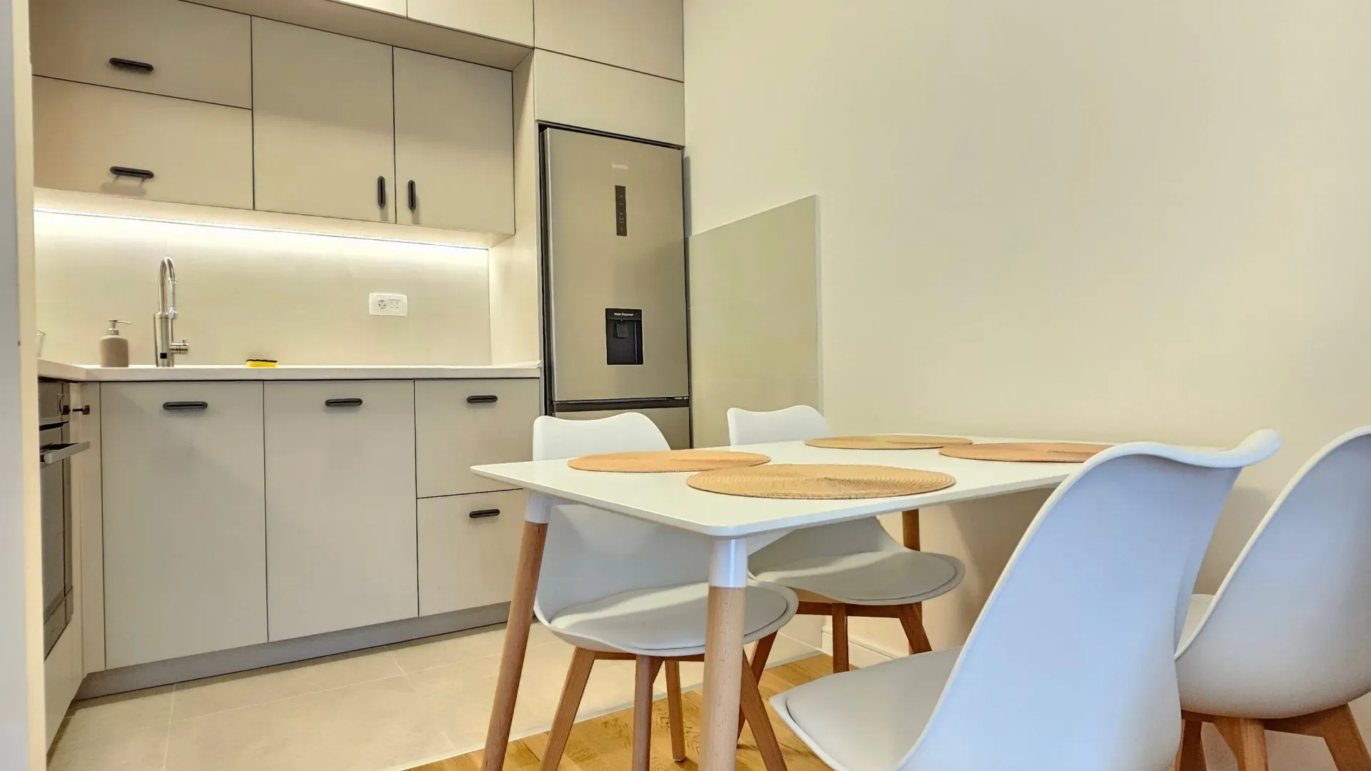 Rent, one bedroom apartment, 40m², Pobrežje, Podgorica