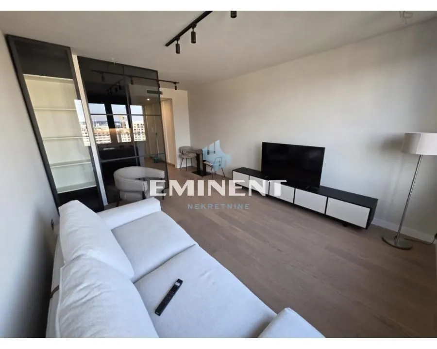 Izdavanje, jednosoban stan, 34m², Novi Beograd Blok 65, Novi Beograd Sve Podlokacije