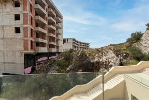 Sale, two bedroom apartment, 43m², Bečići, Budva - image 10