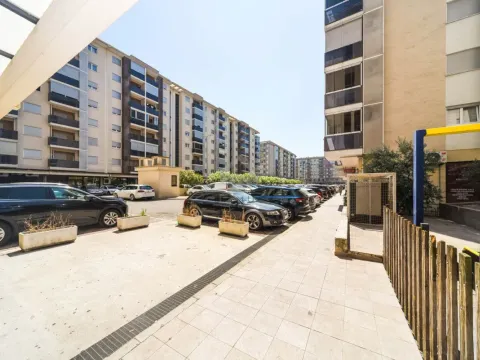 Rent, office space, 45m², City Kvart, Podgorica - image 8