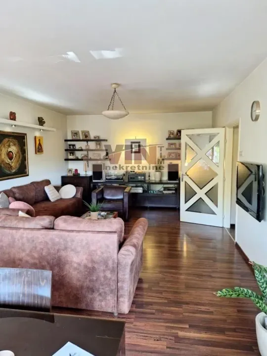 Sale, four bedroom apartment, 121m², Novi Beograd Blok 33, Novi Beograd Sve Podlokacije