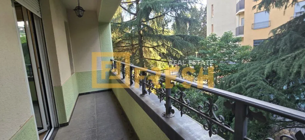 Izdavanje, poslovni prostor, 40m², Centar, Podgorica