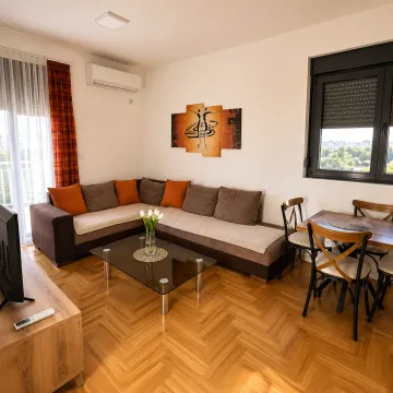 Rent, two bedroom apartment, 60m², Zabjelo, Podgorica - image 2