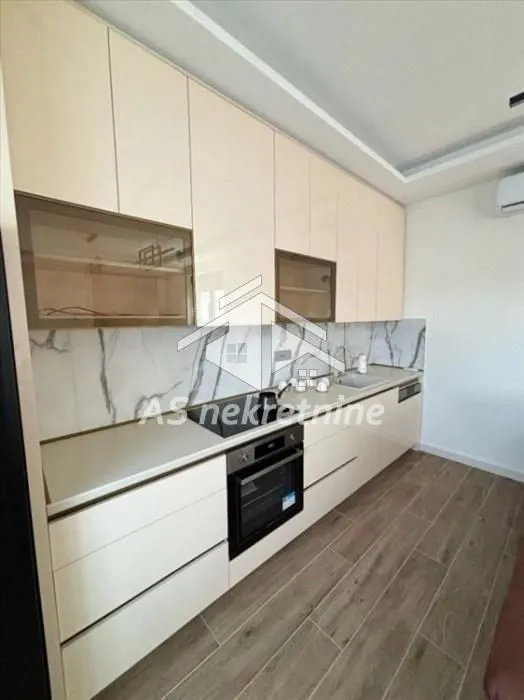 Rent, apartment, 170m², Senjak, Beograd