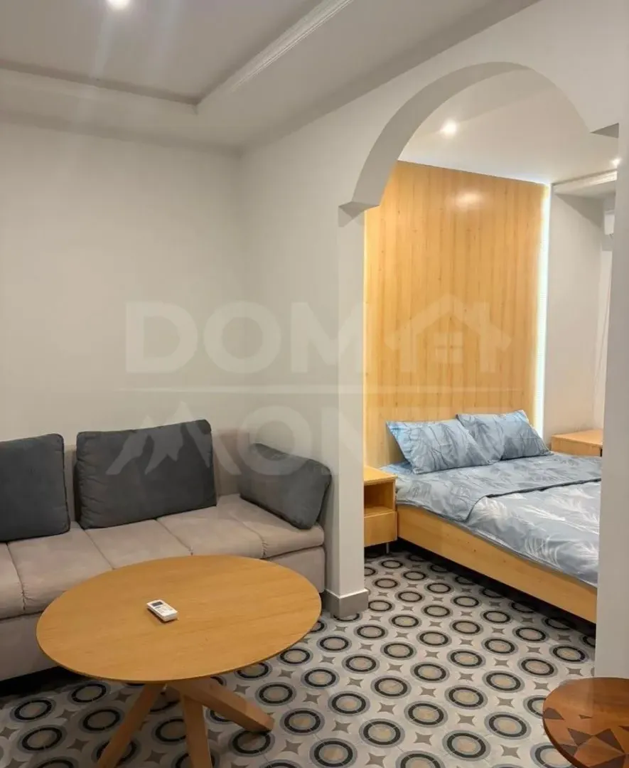 Izdavanje, garsonjera, 20m², Tivat, Crna Gora