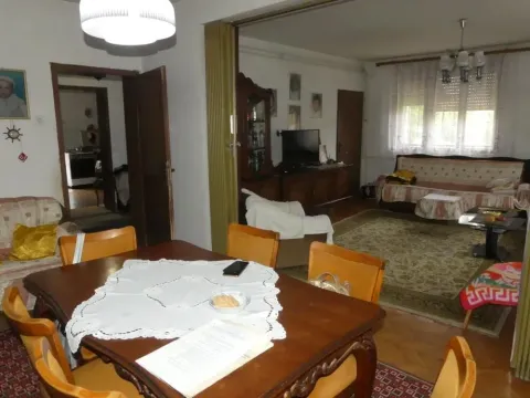 Prodaja, kuća, 450m², Majur, Jagodina - image 3