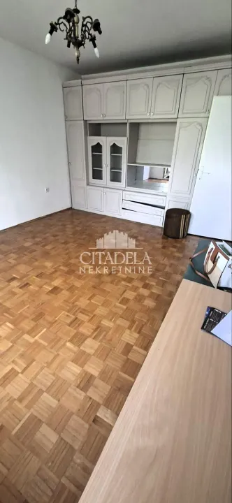Prodaja, dvosoban stan, 57m², Vidikovački venac, Rakovica