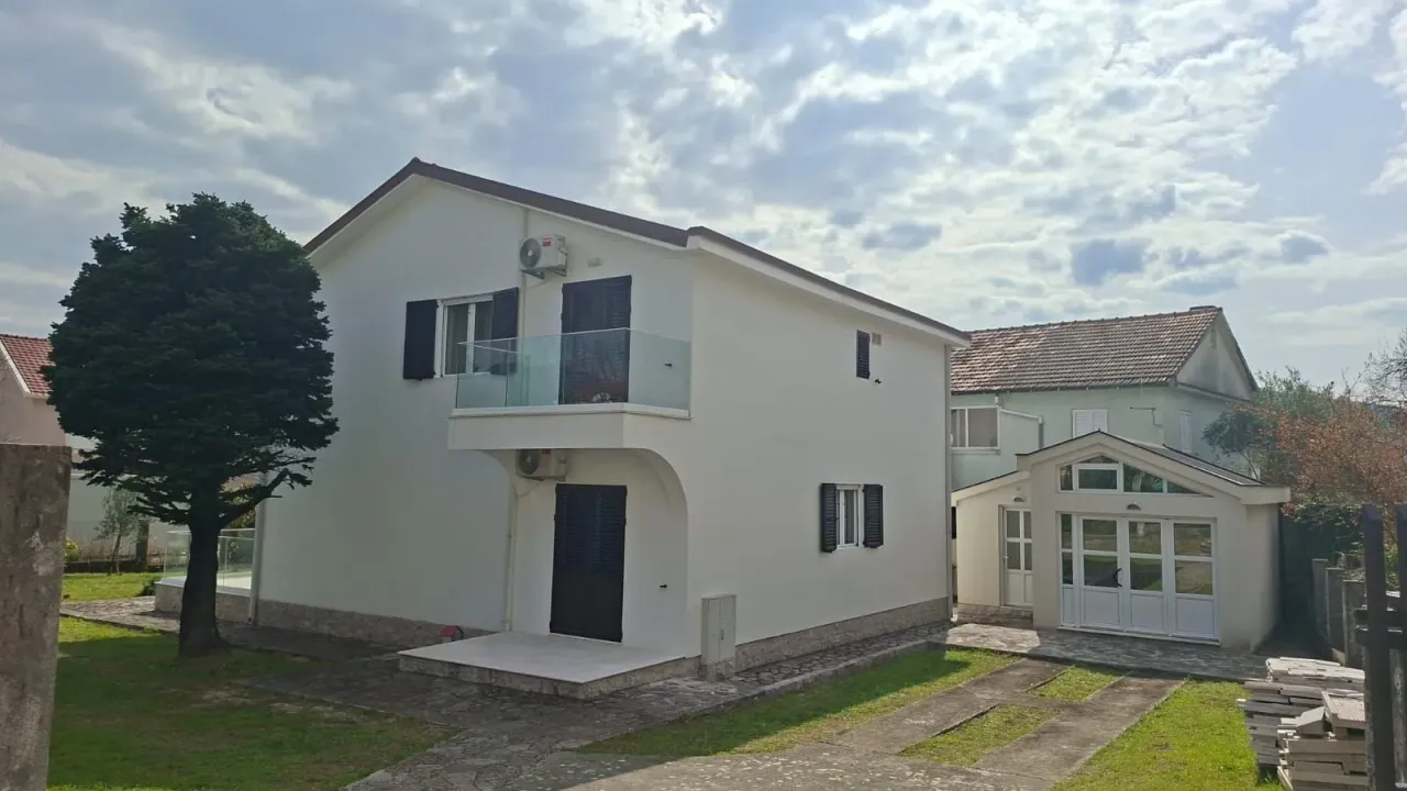 Rent, studio apartment, 25m², Bijela, Herceg Novi