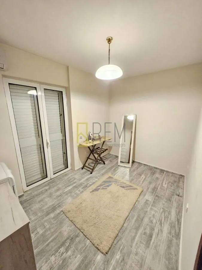 Prodaja, dvosoban stan, 65m², Centar, Podgorica