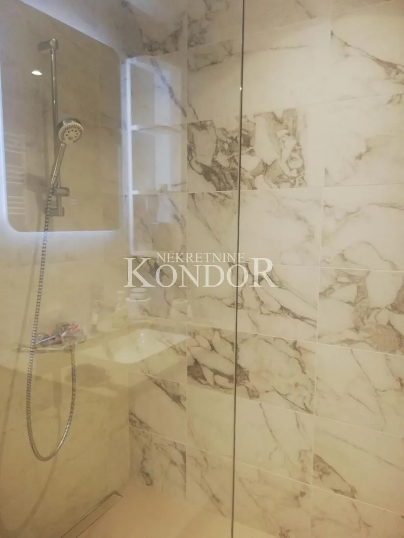 Prodaja, trosoban stan, 81m², Beograd Na Vodi, Beograd