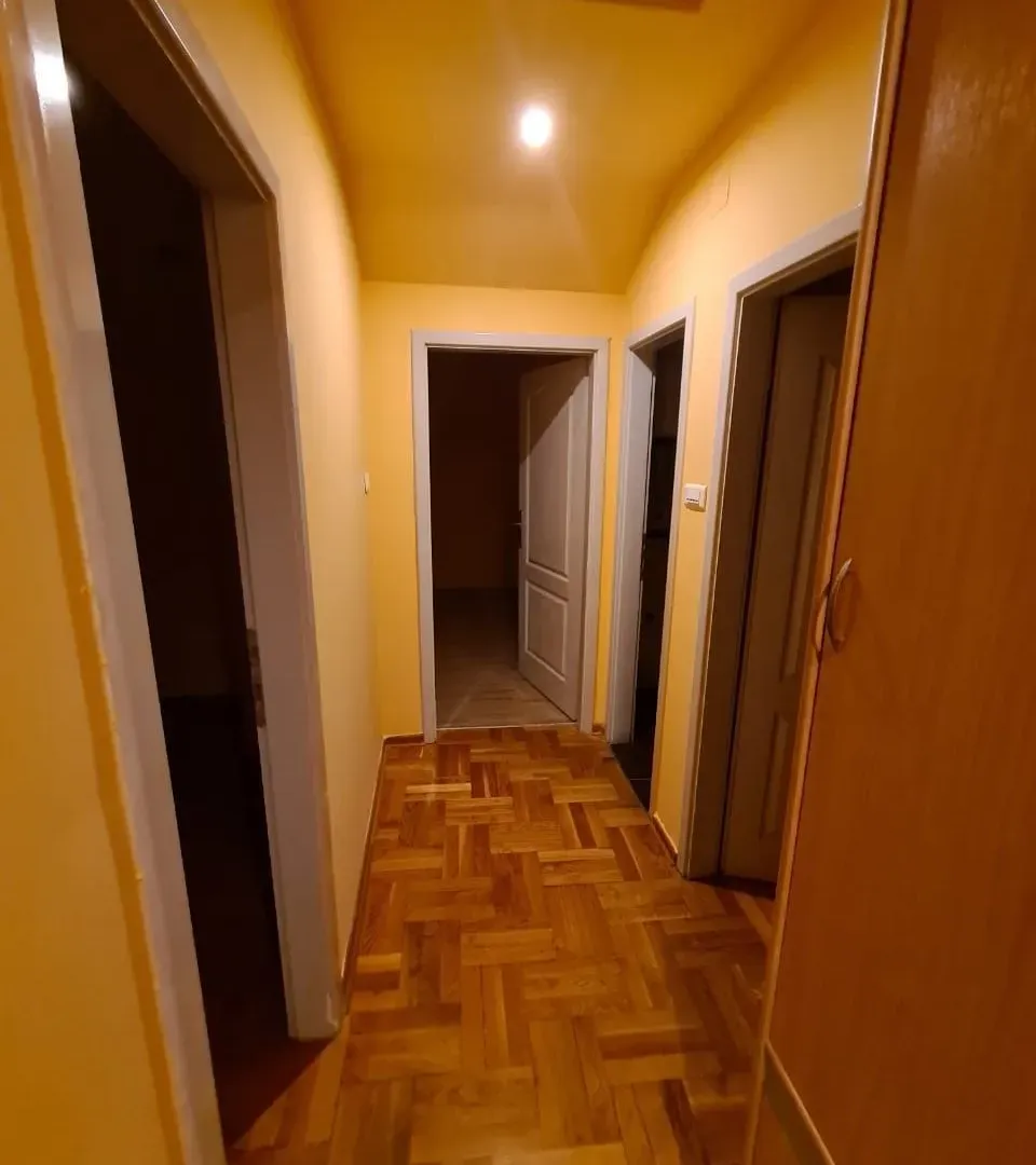 Izdavanje, trosoban stan, 110m², Podgorica, Crna Gora