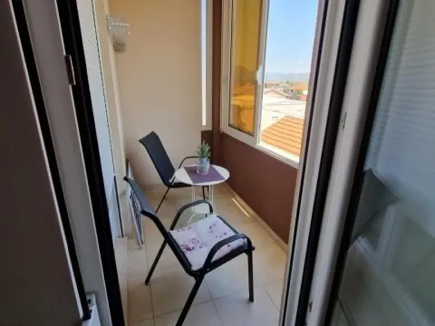 Rent, one bedroom apartment, 45m², Drač, Podgorica - image 11