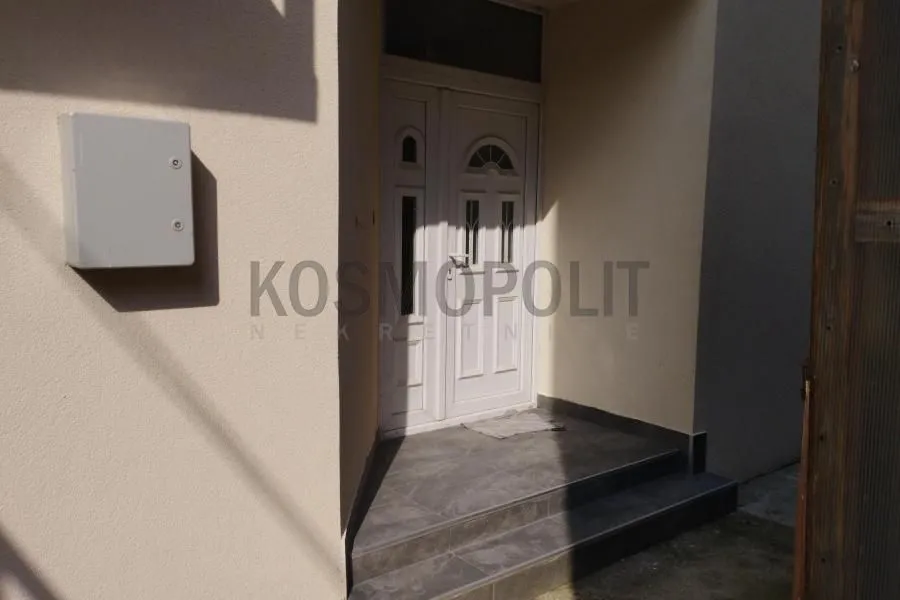 Prodaja, trosoban stan, 67m², Zemun Sve Podlokacije, Beograd