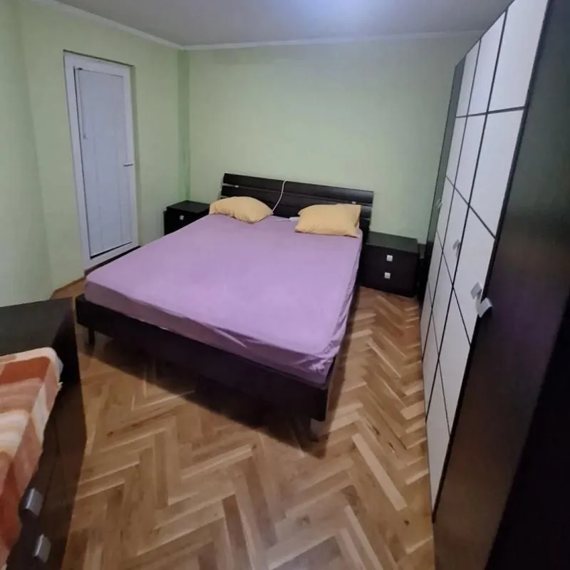 Izdavanje, dvosoban stan, 70m², Stari Aerodrom, Podgorica