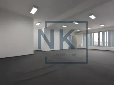 Izdavanje, poslovni prostor, 160m², 1 maj, Podgorica - image 14