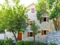 Prodaja, kuća, 410m², Kotor, Crna Gora - image 16