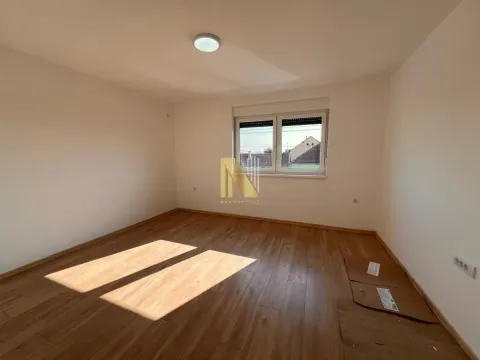 Izdavanje, trosoban stan, 100m², Kać, Novi Sad Sve Podlokacije - image 5