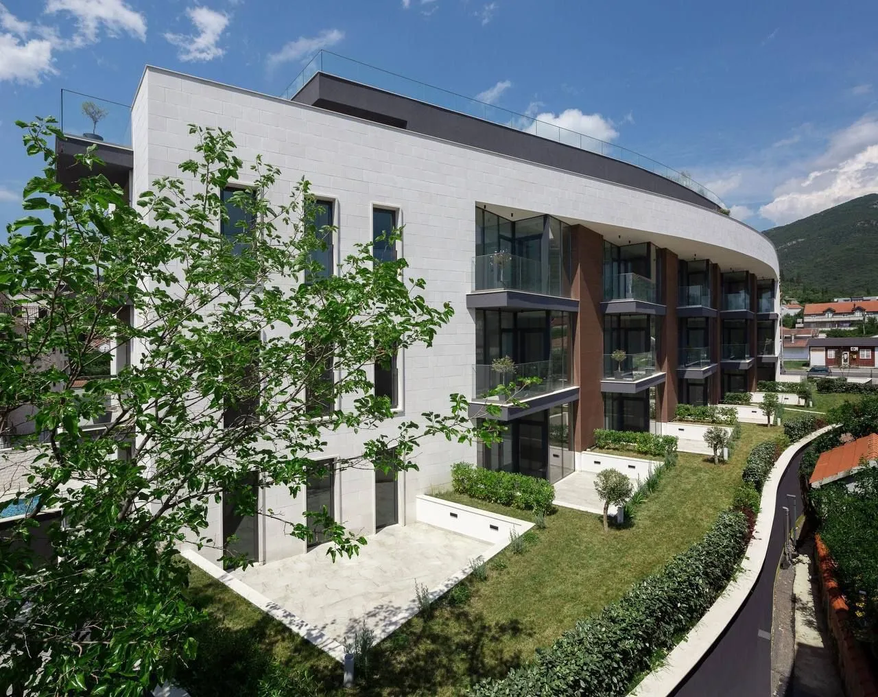 Sale, one bedroom apartment, 68m², Bečići, Budva